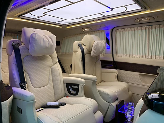 Prilagajanje notranjosti avtomobila Mercedes-Benz V250