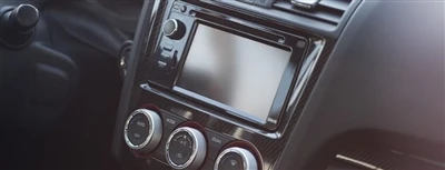 Na kaj moram biti pozoren pri ponovni vgradnji avtoradia?