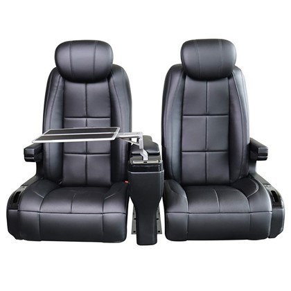 Tovarniška nadgradnja sedeža v notranjosti SUV po meri